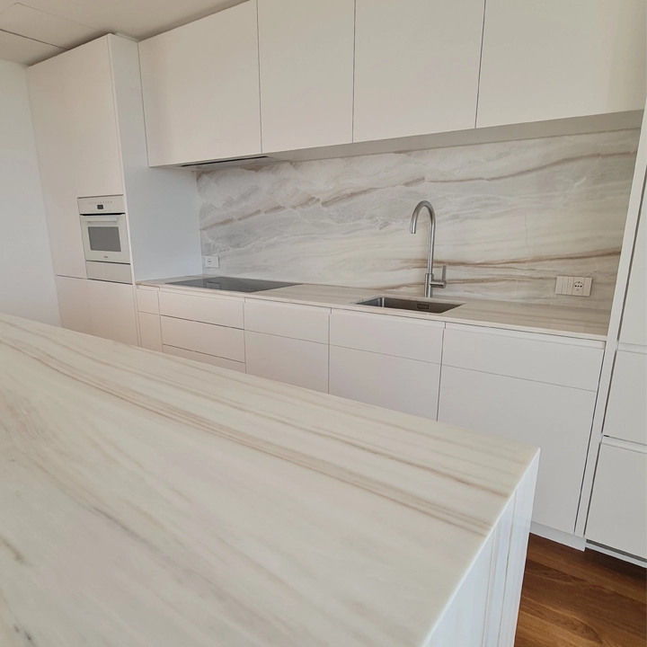 Fertige Bianco Lasa Küche